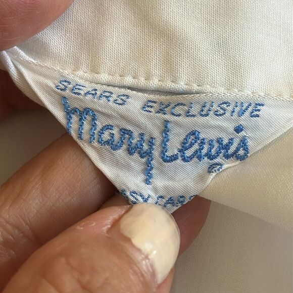 Vintage 60s Mary Lewis(Sears) Classic White Button-Up Short Sleeve Shirt - Picture 8 of 8